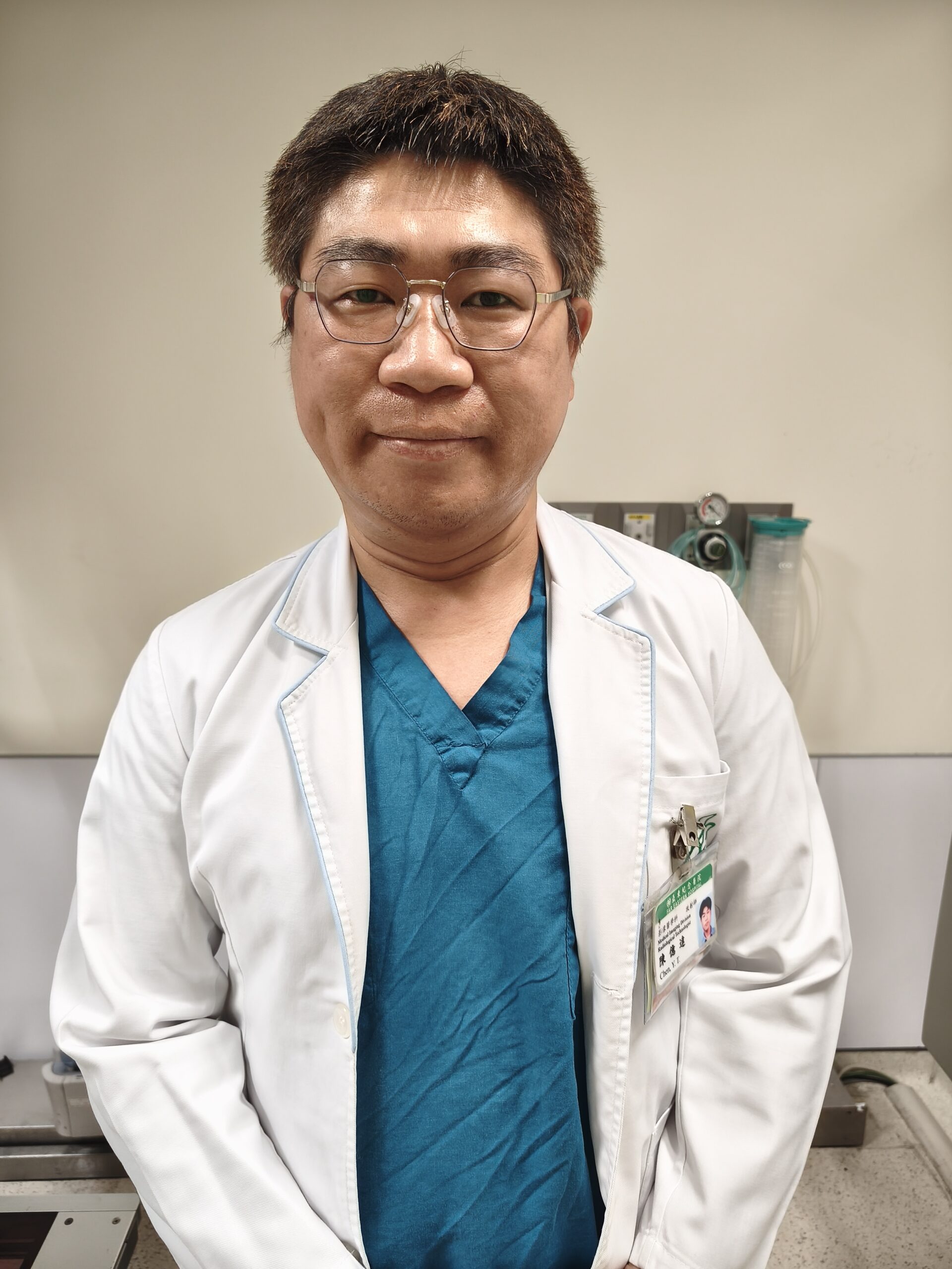 陳億達 放射師照片